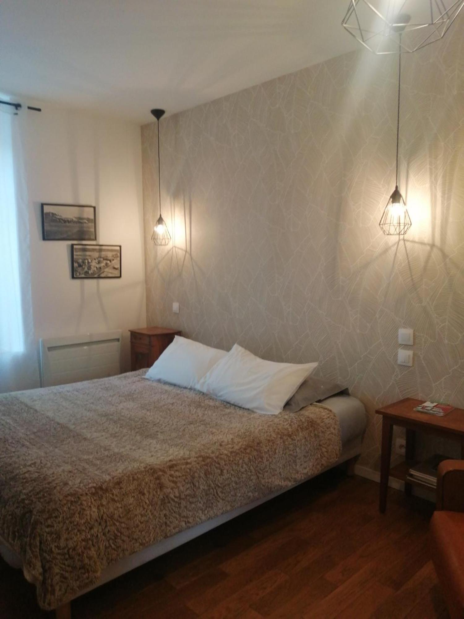 LesnevenLe Quai 18住宿加早餐旅馆 外观 照片